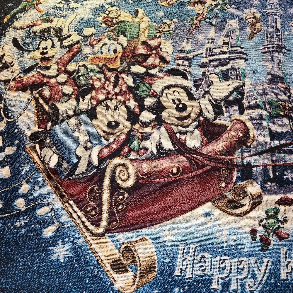 DISNEY PARKS Tapestry Throw Blanket 50 X 60 Happy Holidays‎ Mickey Christmas